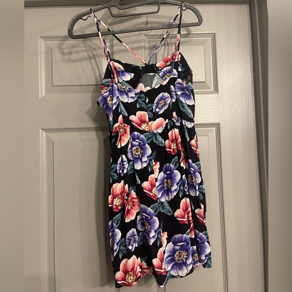 Forever 21 Floral Mini Dress - Picture 3 of 5